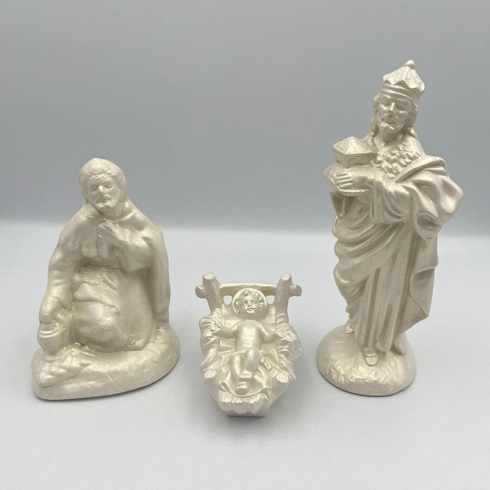 Vintage 1960s–70s Atlantic Mold Nativity Set Shepherd Wise Man Baby Jesus 8